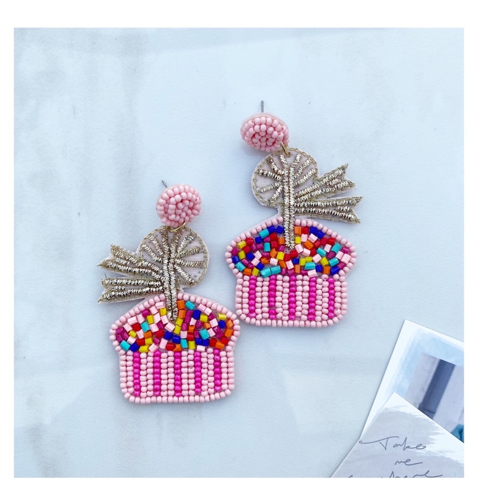 Handmade Beaded Cupcake Earrings NWT